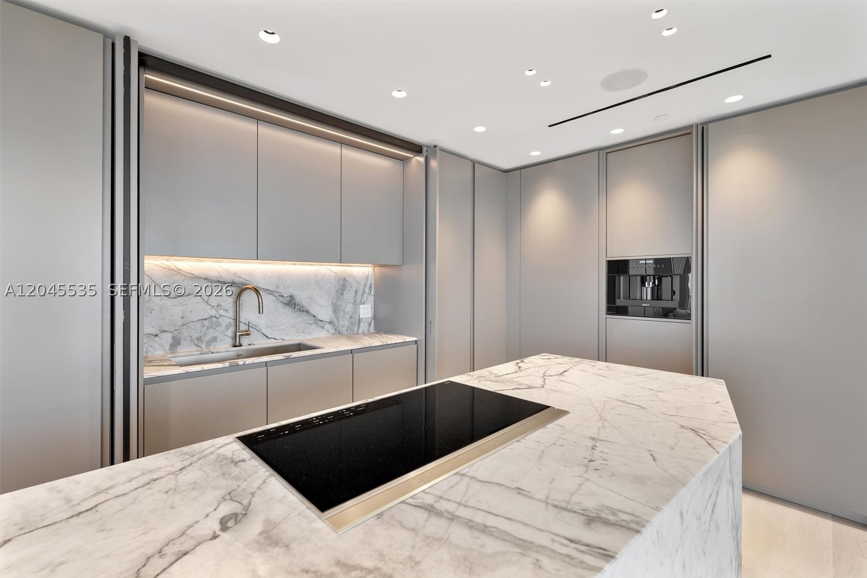 MARQUIS CONDO - Residential