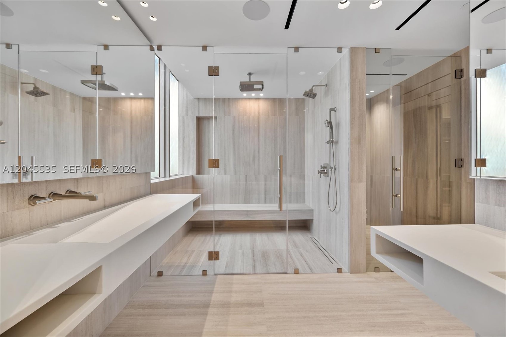 MARQUIS CONDO - Residential