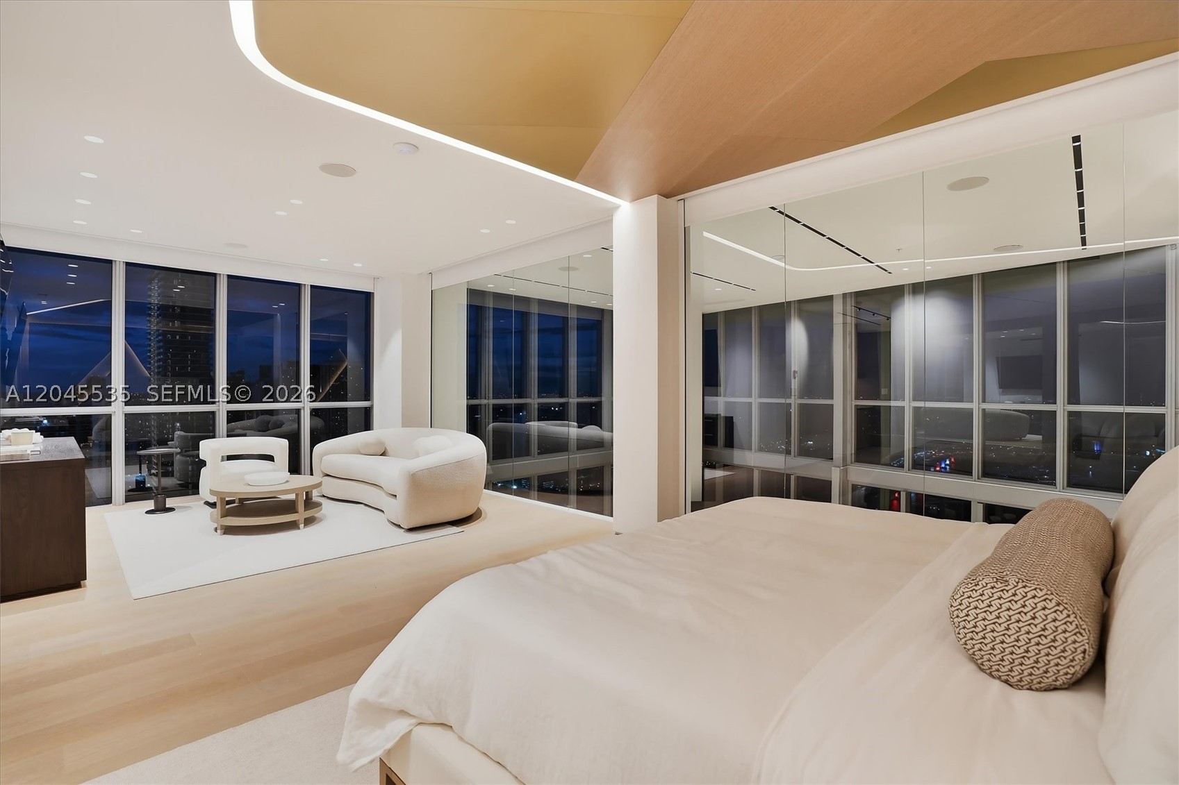 MARQUIS CONDO - Residential