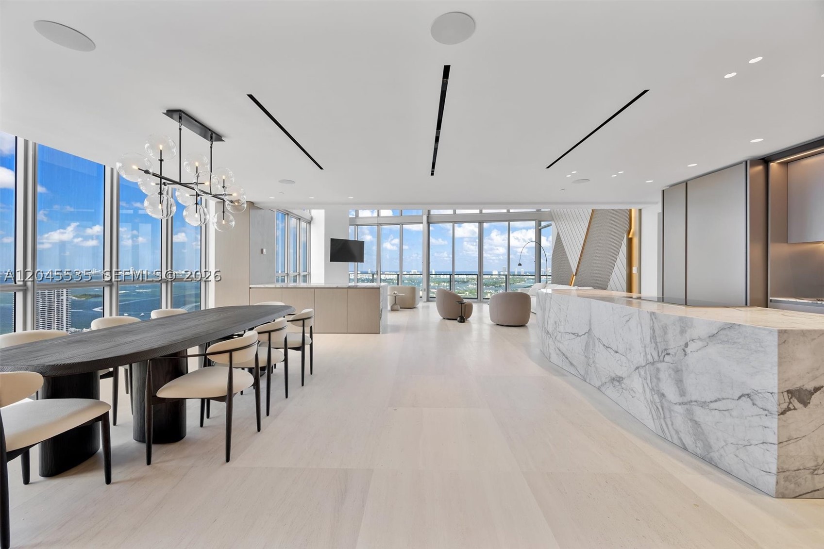 MARQUIS CONDO - Residential