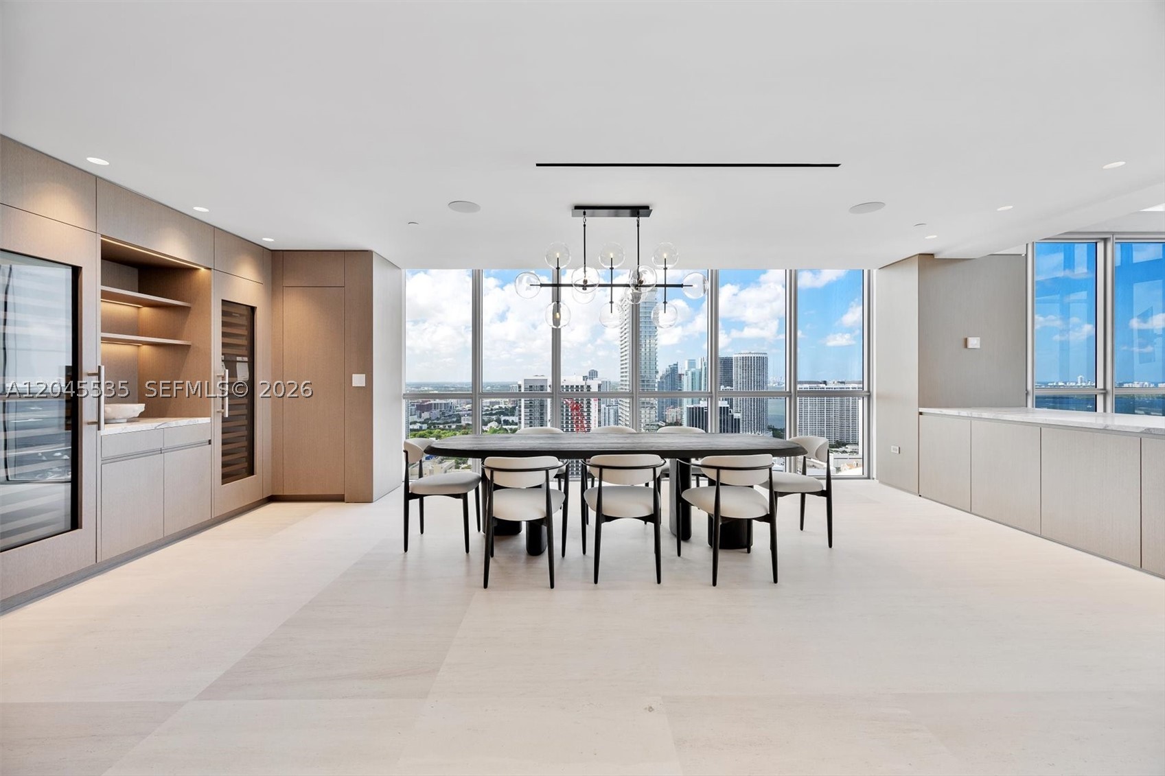 MARQUIS CONDO - Residential