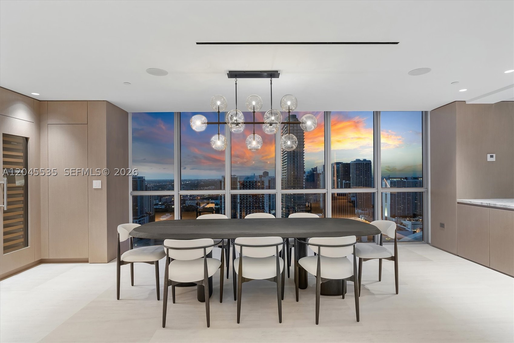 MARQUIS CONDO - Residential