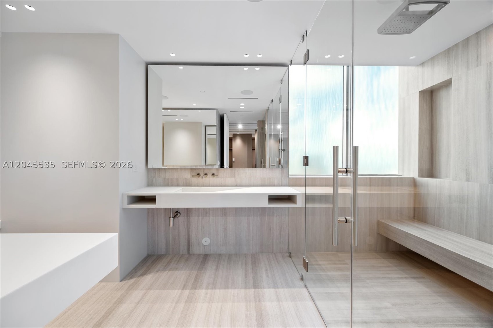 MARQUIS CONDO - Residential
