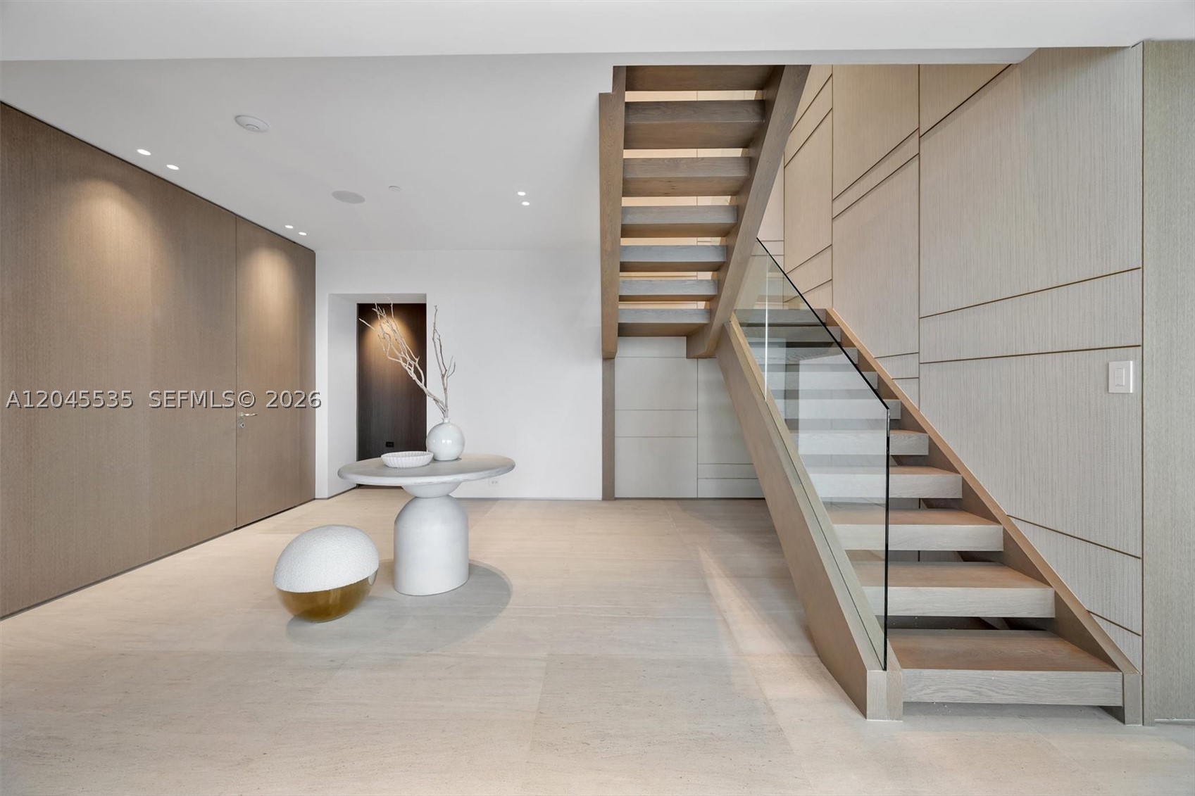 MARQUIS CONDO - Residential