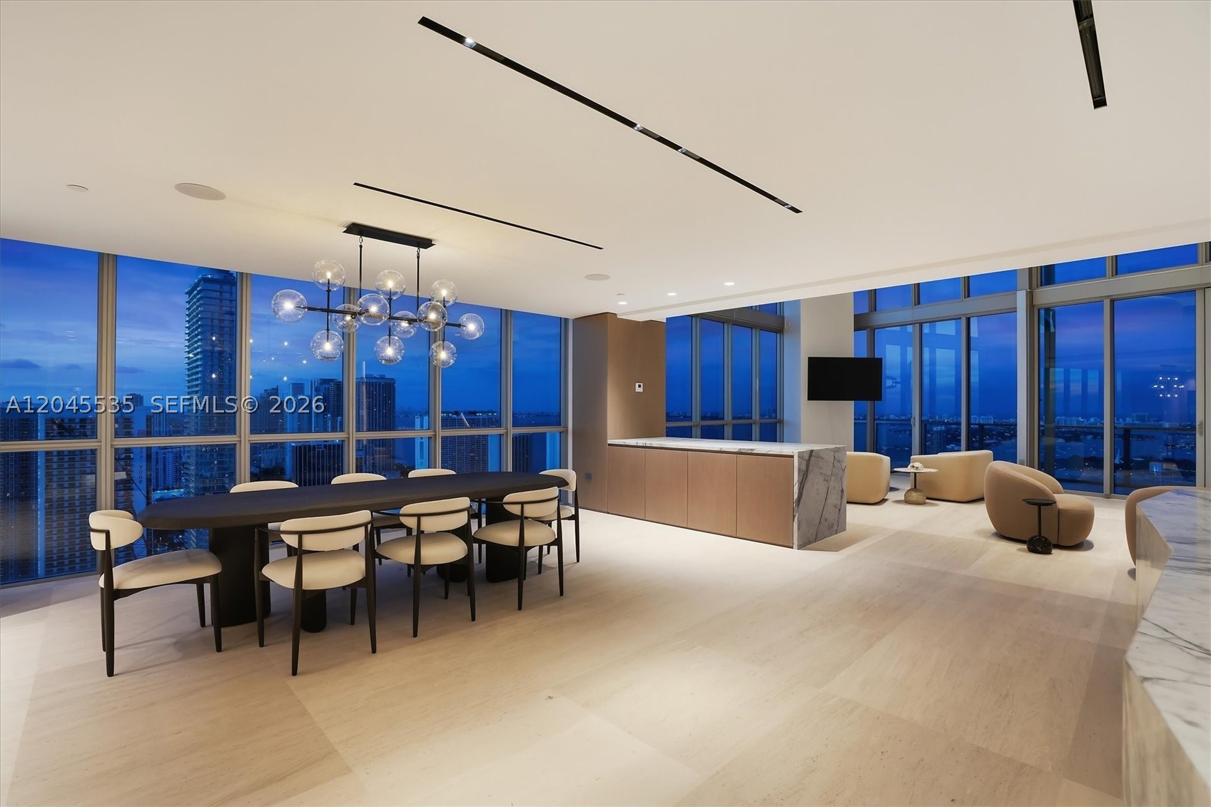 MARQUIS CONDO - Residential