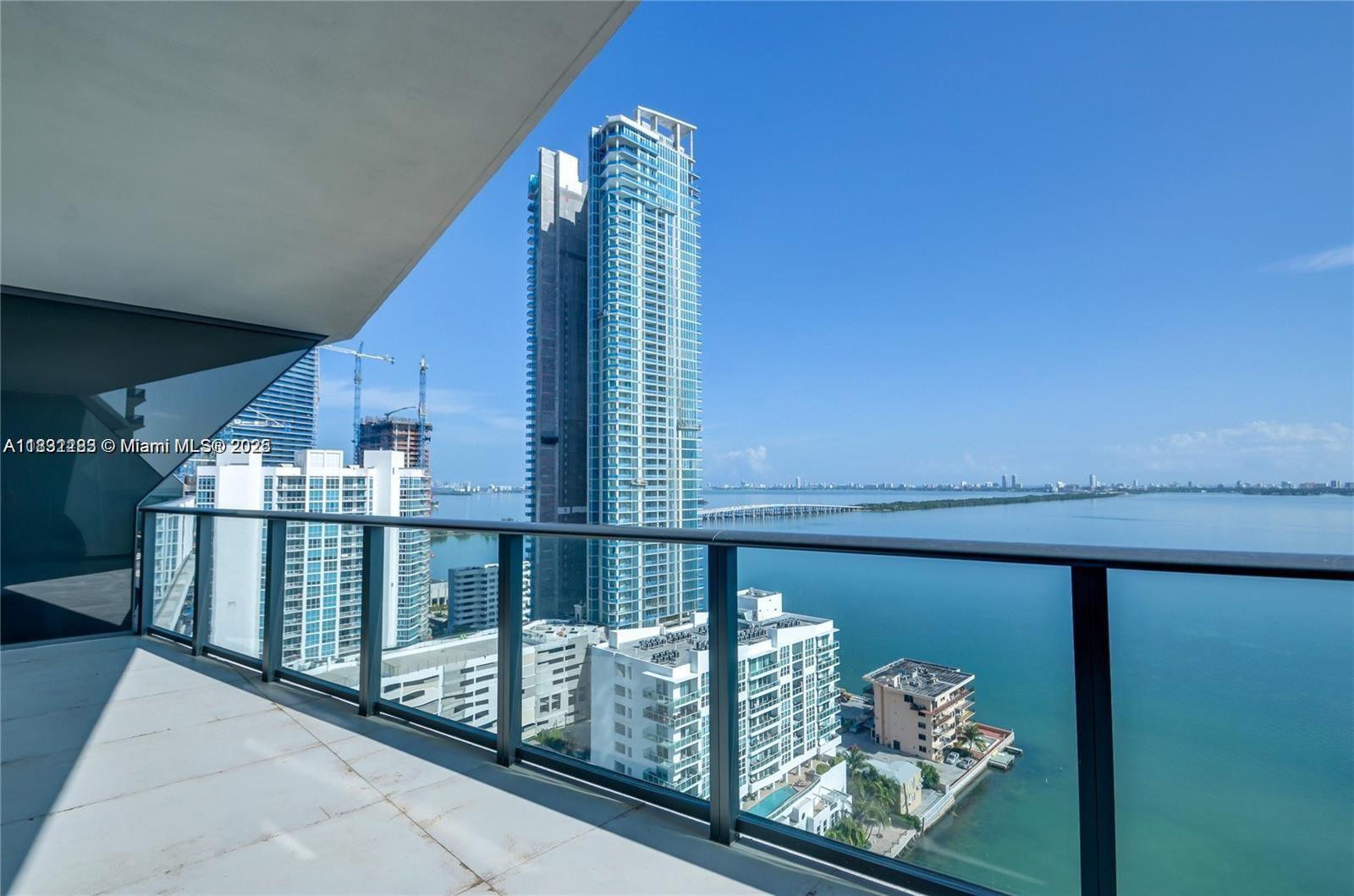 ICON BAY CONDO - Residential