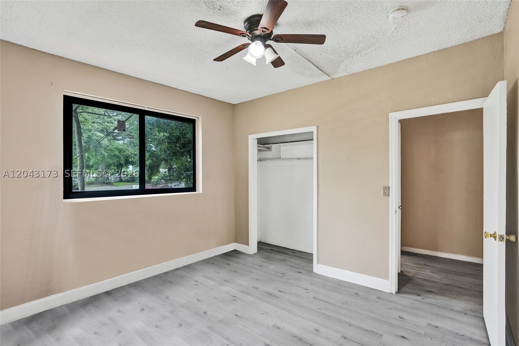 ARCH CREEKS ESTATES - Residential Income