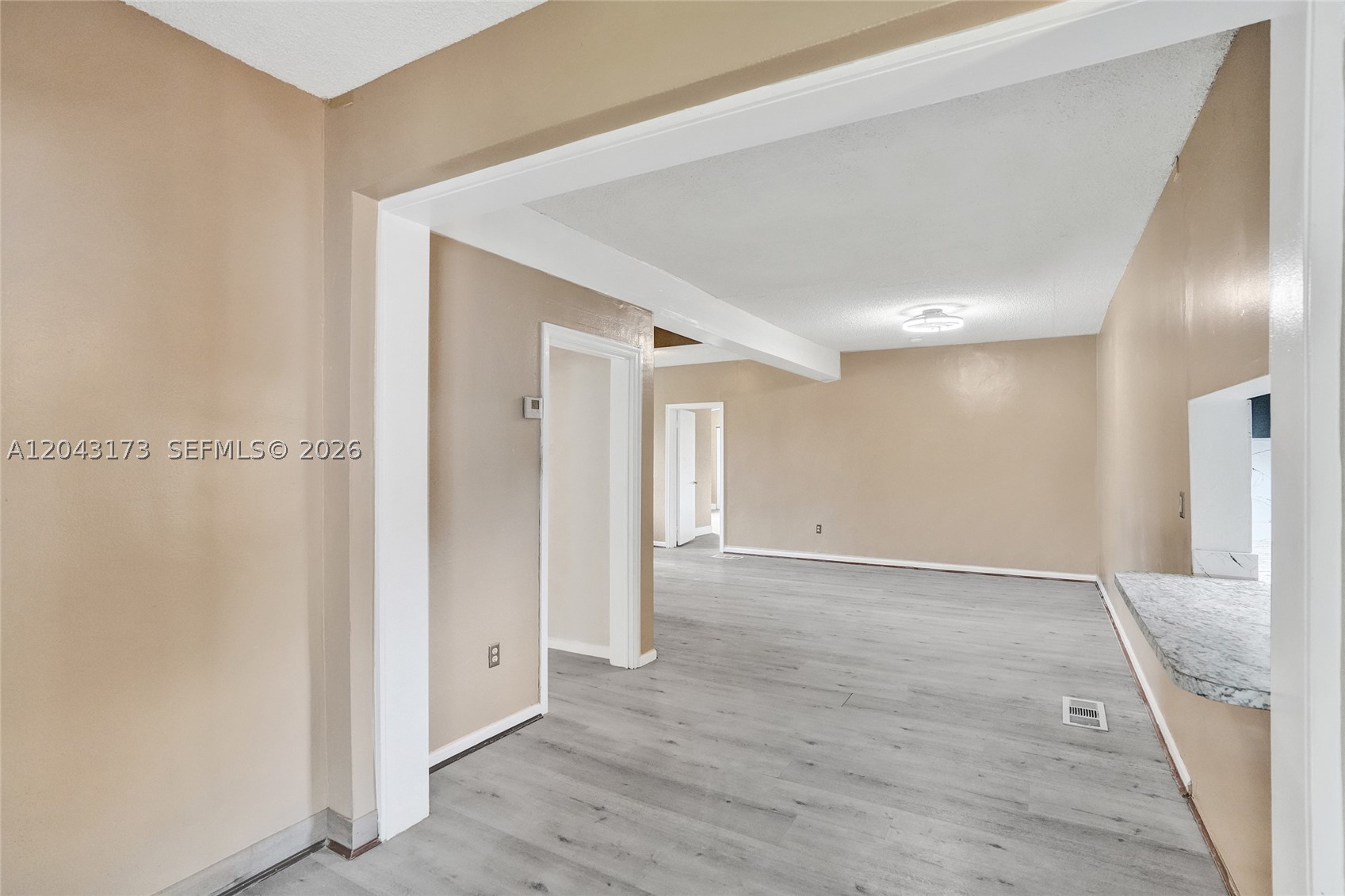 ARCH CREEKS ESTATES - Residential Income