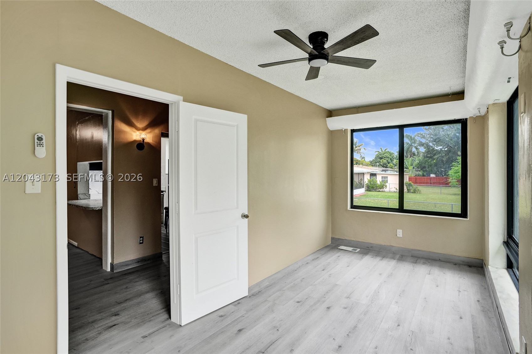 ARCH CREEKS ESTATES - Residential Income
