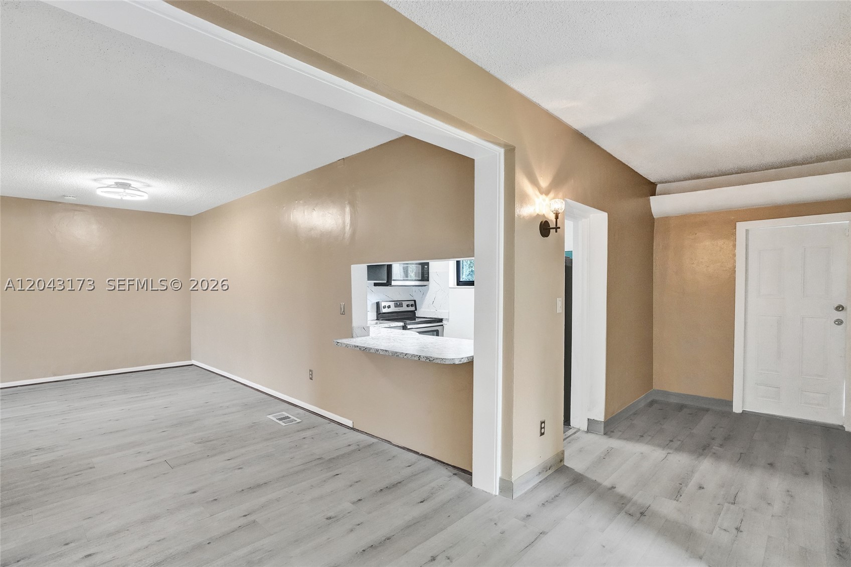 ARCH CREEKS ESTATES - Residential Income