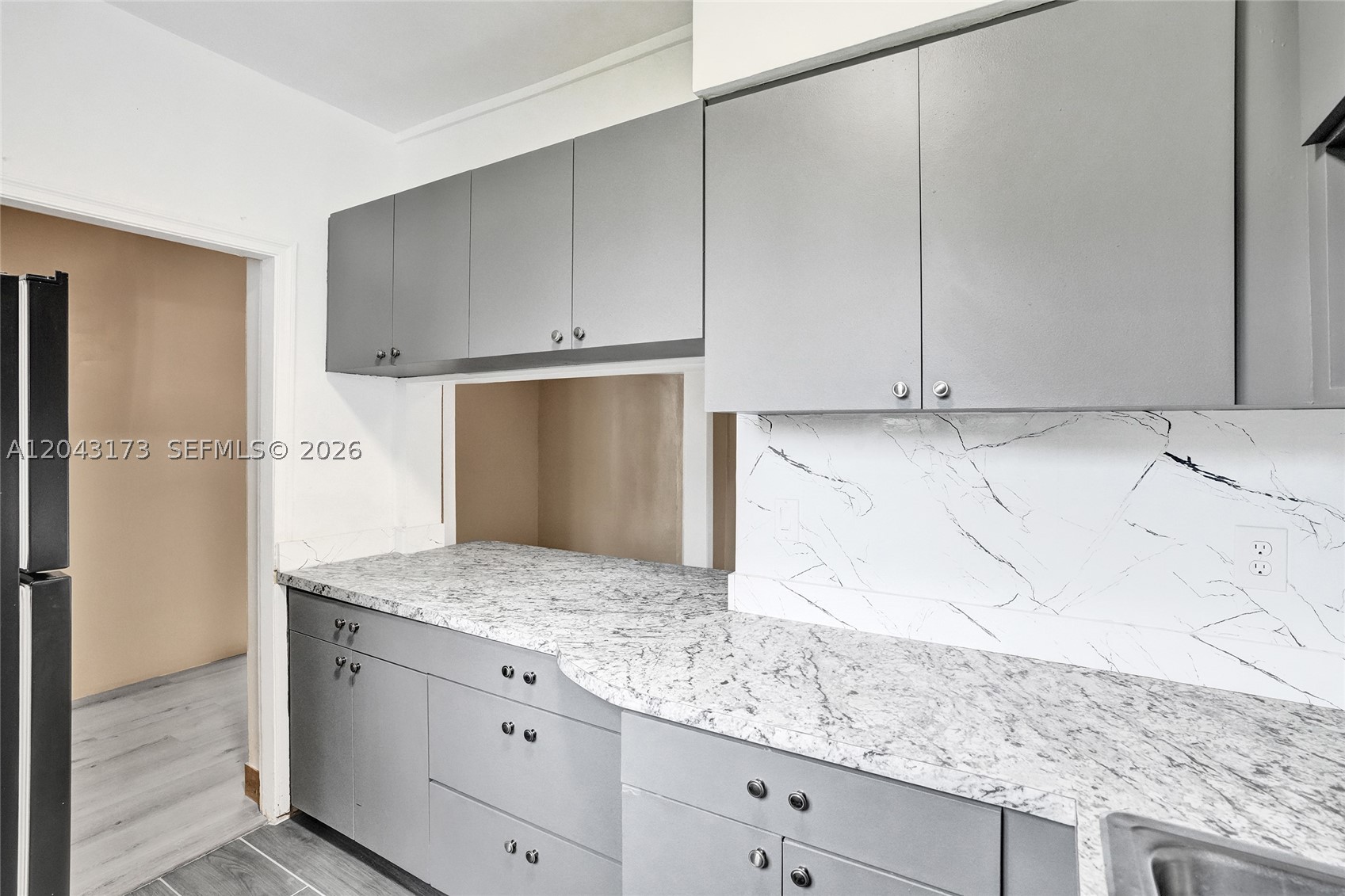ARCH CREEKS ESTATES - Residential Income