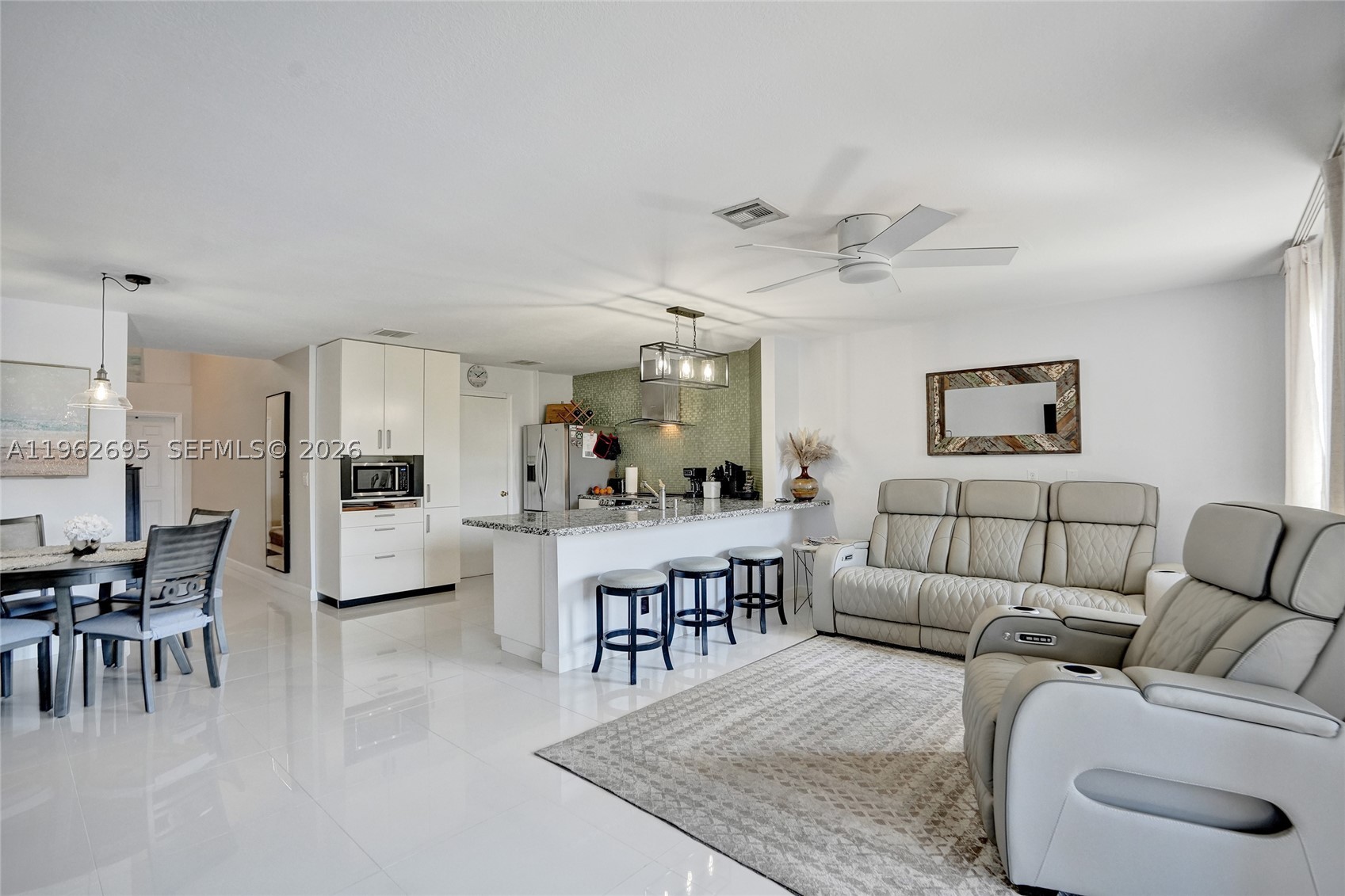 CORAL POINT NORTH - Residential