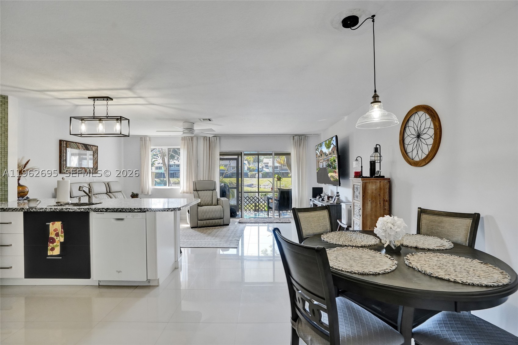 CORAL POINT NORTH - Residential