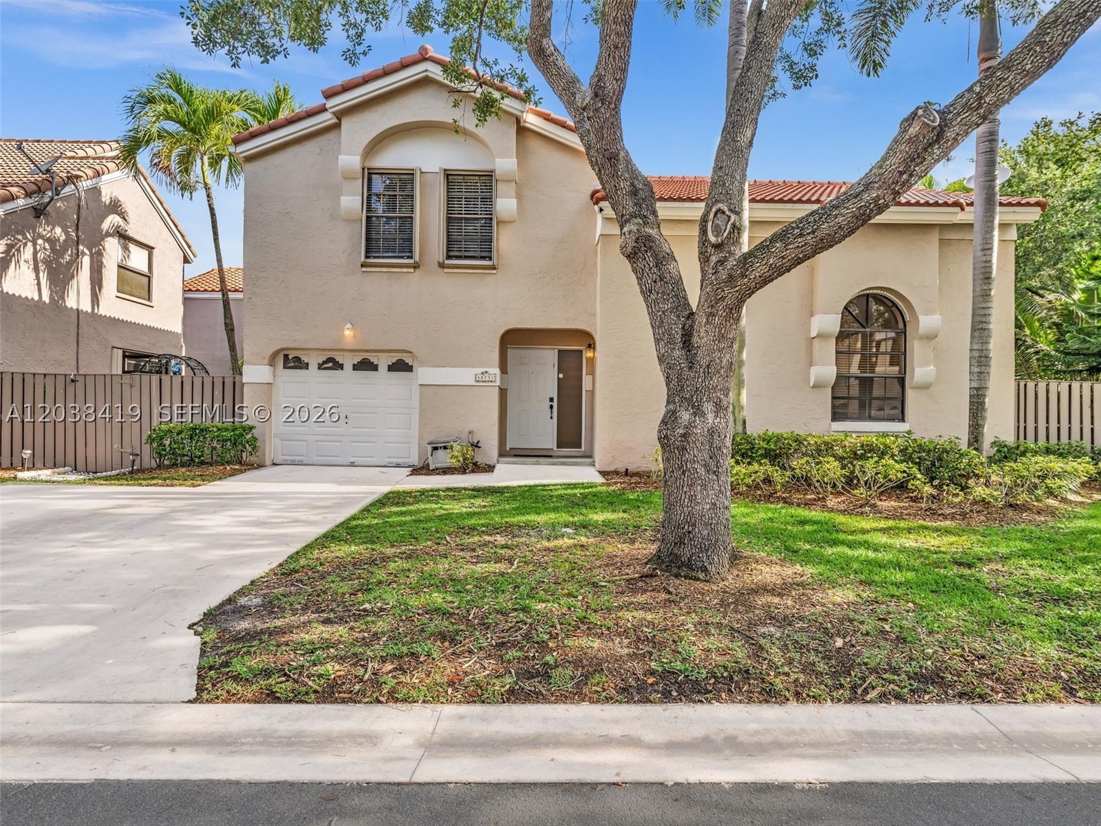 Ready For Move In! Beautiful 4-Bedroom Corner Home with Garage & Driveway in Desirable Fountain Springs! Welcome to this well-maintained and spacious 4-bedroom home located on a prime corner lot in the highly sought-after Fountain Springs community, featuring a one-car garage plus a spacious driveway for additional parking. This inviting residence offers an open-concept first floor with soaring vaulted ceilings, creating a bright and airy living space perfect for both everyday living and entertaining. The large primary suite includes a generous walk-in closet and abundant natural light, providing a comfortable and private retreat. The home also comes equipped with an in-unit washer and dryer for added convenience. Enjoy a short walk to a beautiful park, tennis courts, and a community pool? perfect for an active and family-friendly lifestyle. Ideally located near top-rated schools, shopping, and dining. This is a fantastic opportunity to live in a well-cared-for home with a great landlord in one of the area’s most desirable neighborhoods!