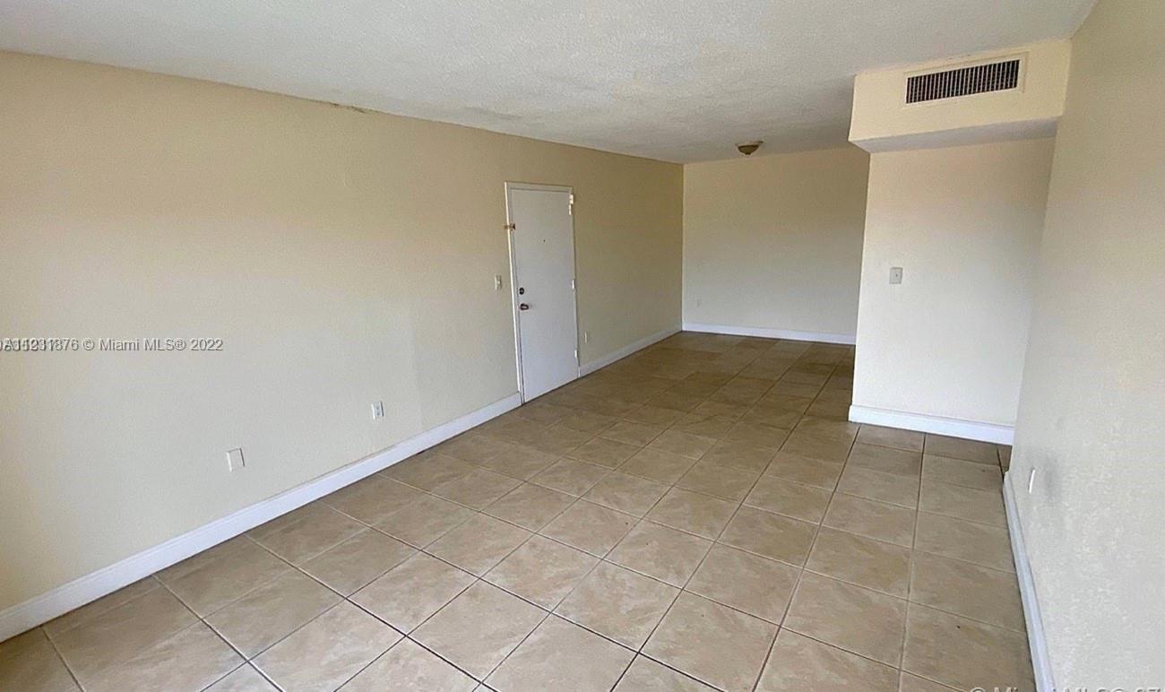 DORAL GARDENS II CONDO - Residential Lease