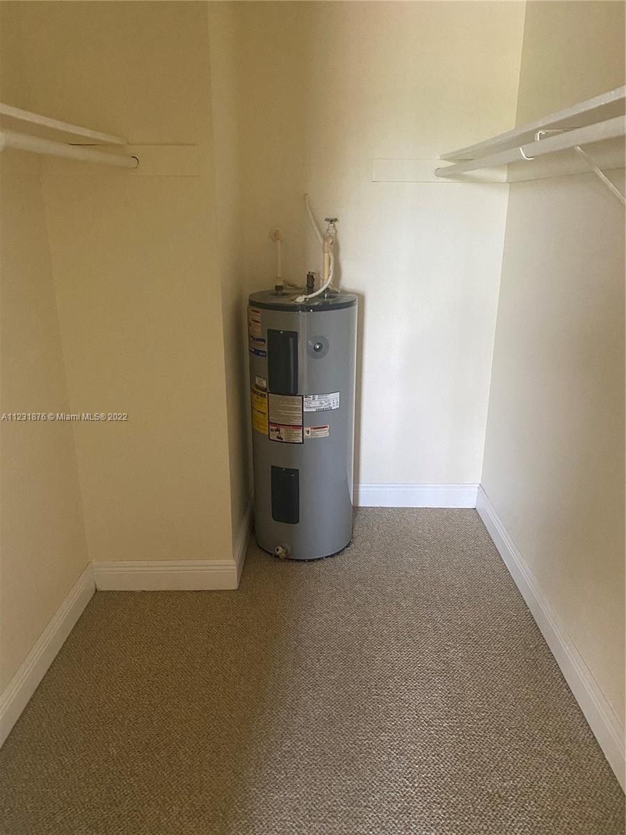 DORAL GARDENS II CONDO - Residential Lease