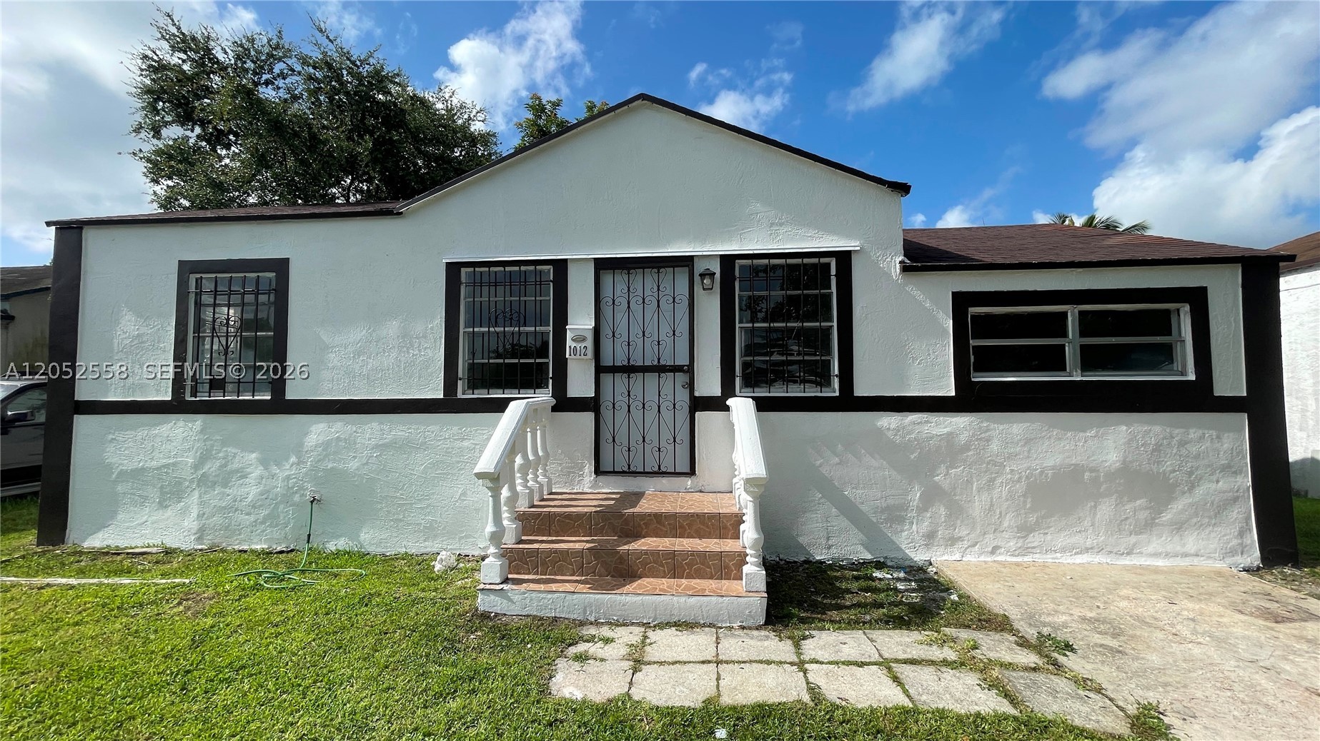 SEVENTH AVE PARK - Residential Lease