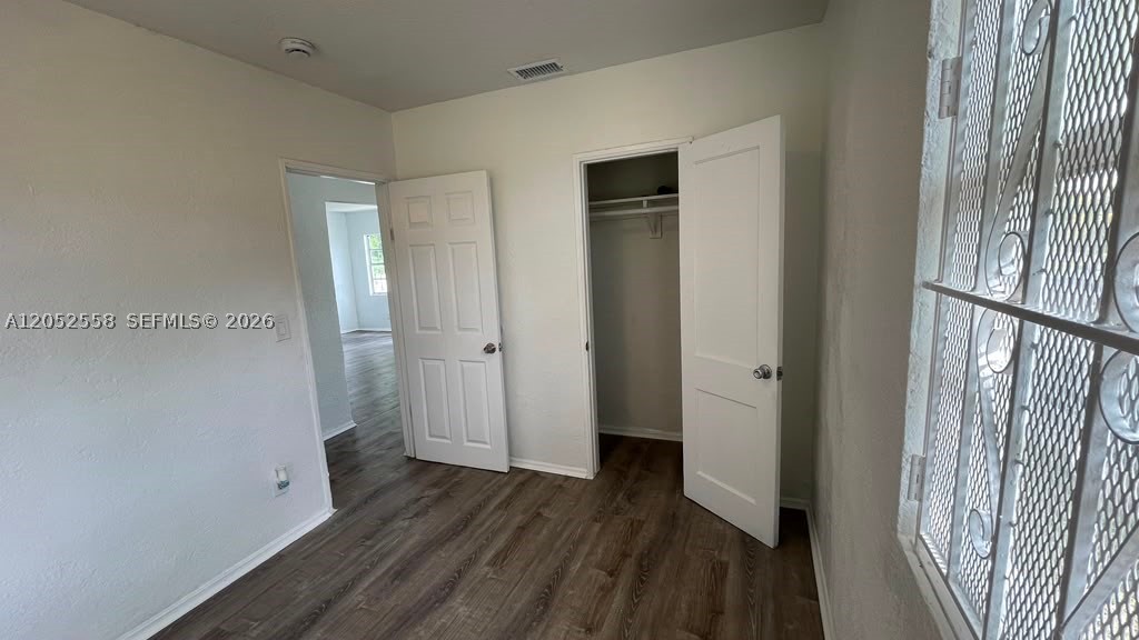 SEVENTH AVE PARK - Residential Lease