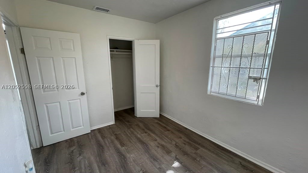 SEVENTH AVE PARK - Residential Lease