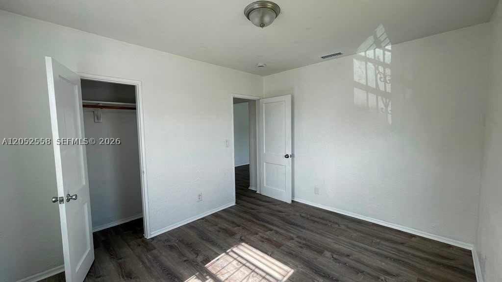 SEVENTH AVE PARK - Residential Lease