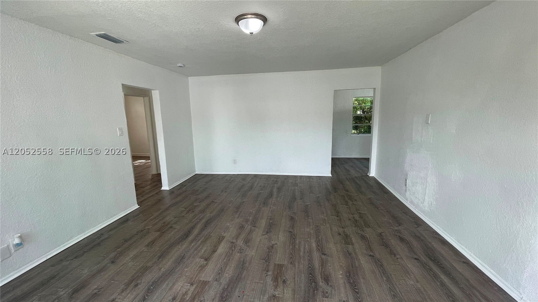 SEVENTH AVE PARK - Residential Lease