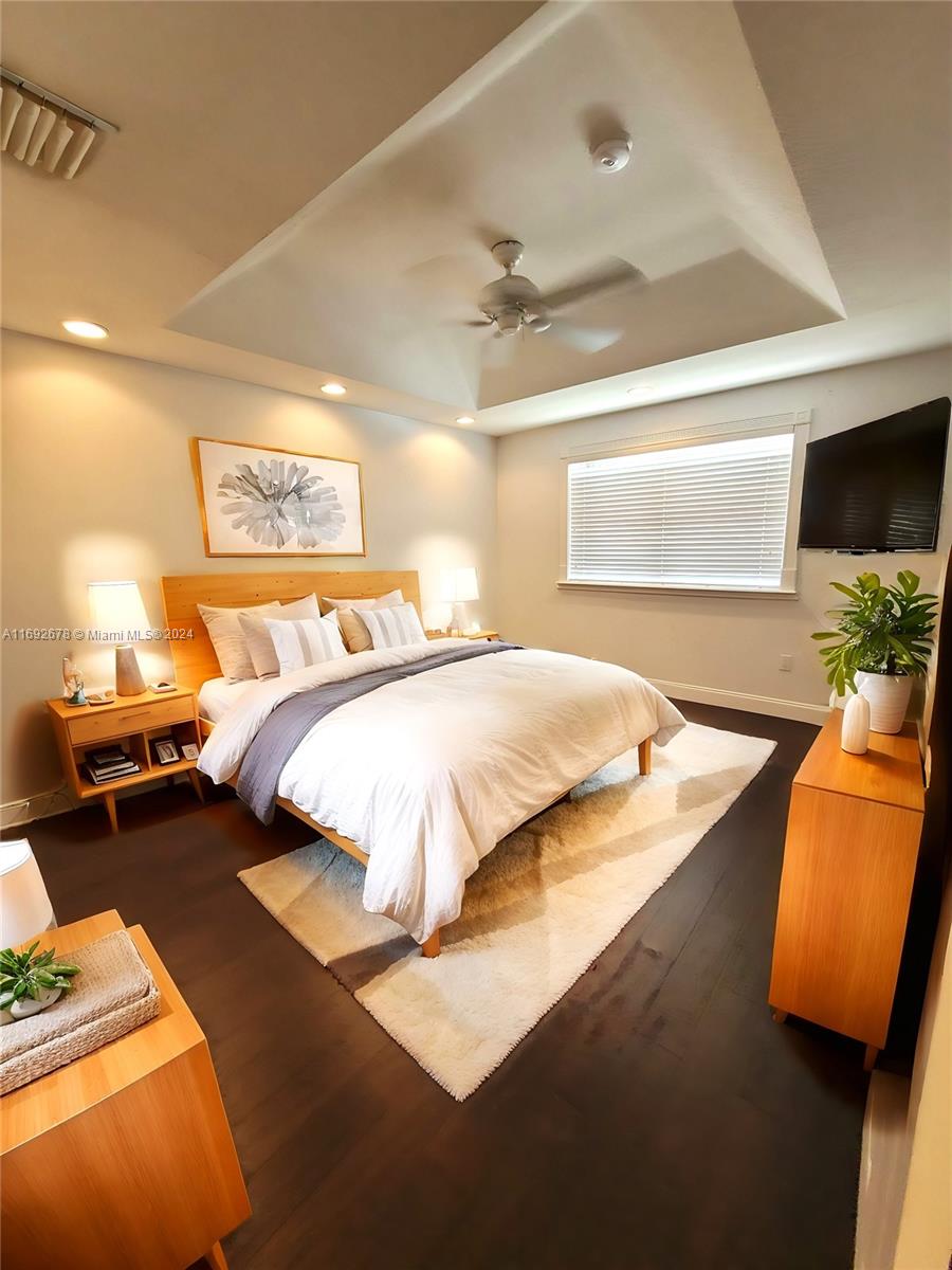 TOWNGATE CONDO EIGHT - Residential Lease