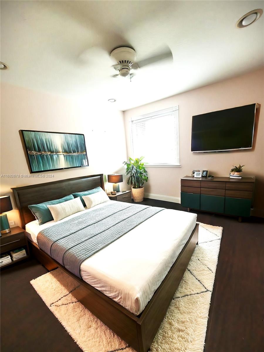 TOWNGATE CONDO EIGHT - Residential Lease
