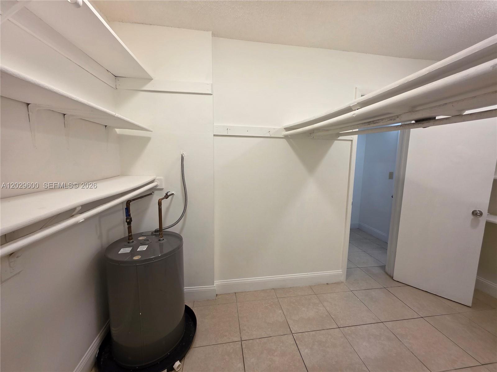 BROOKFIELD SQUARE CONDO - Residential