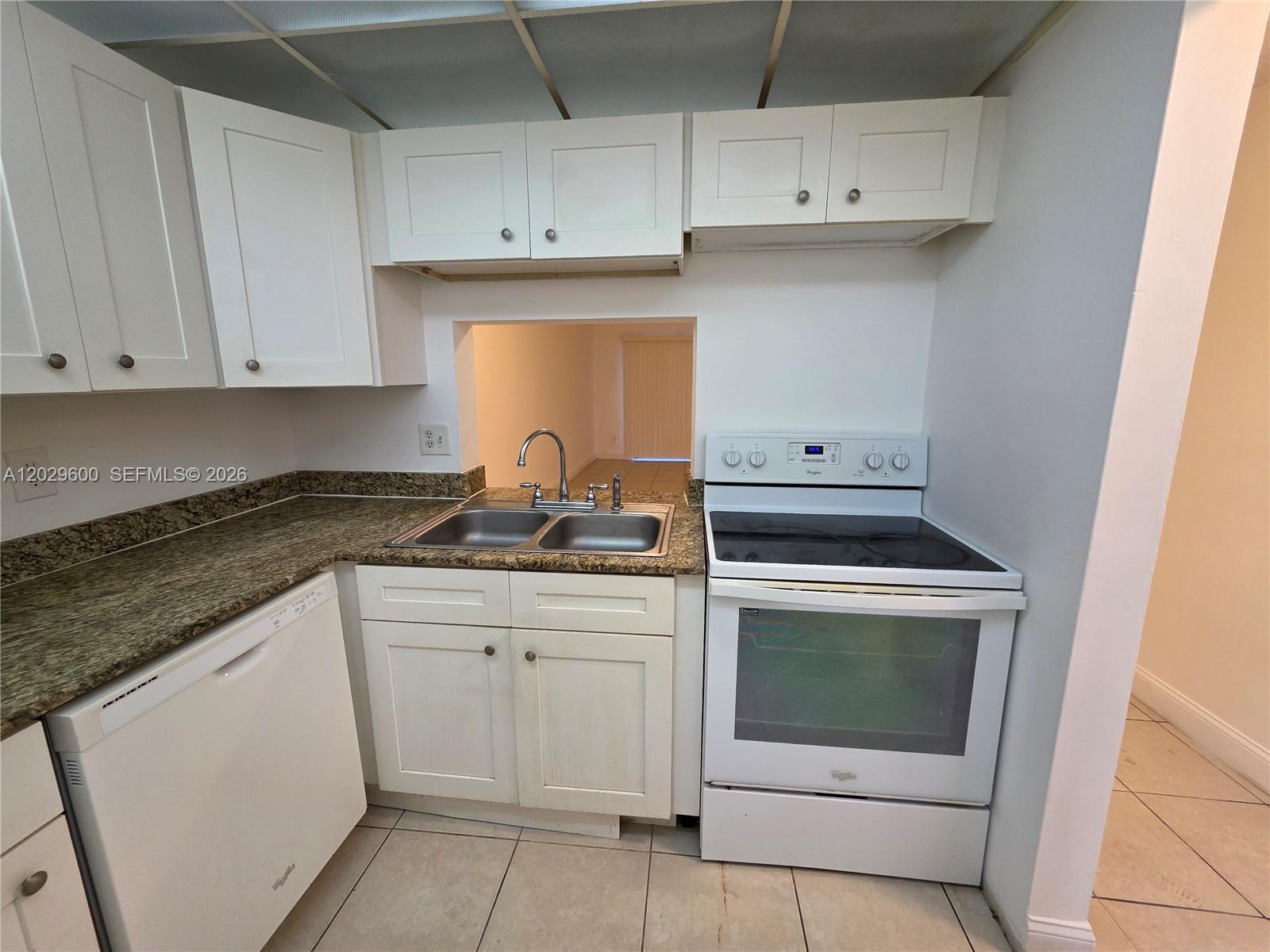 BROOKFIELD SQUARE CONDO - Residential