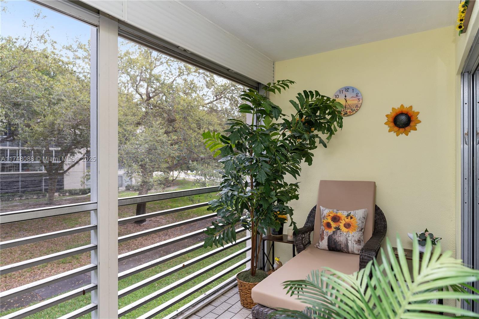 LUCAYA VILLAGE 2-B CONDO - Residential