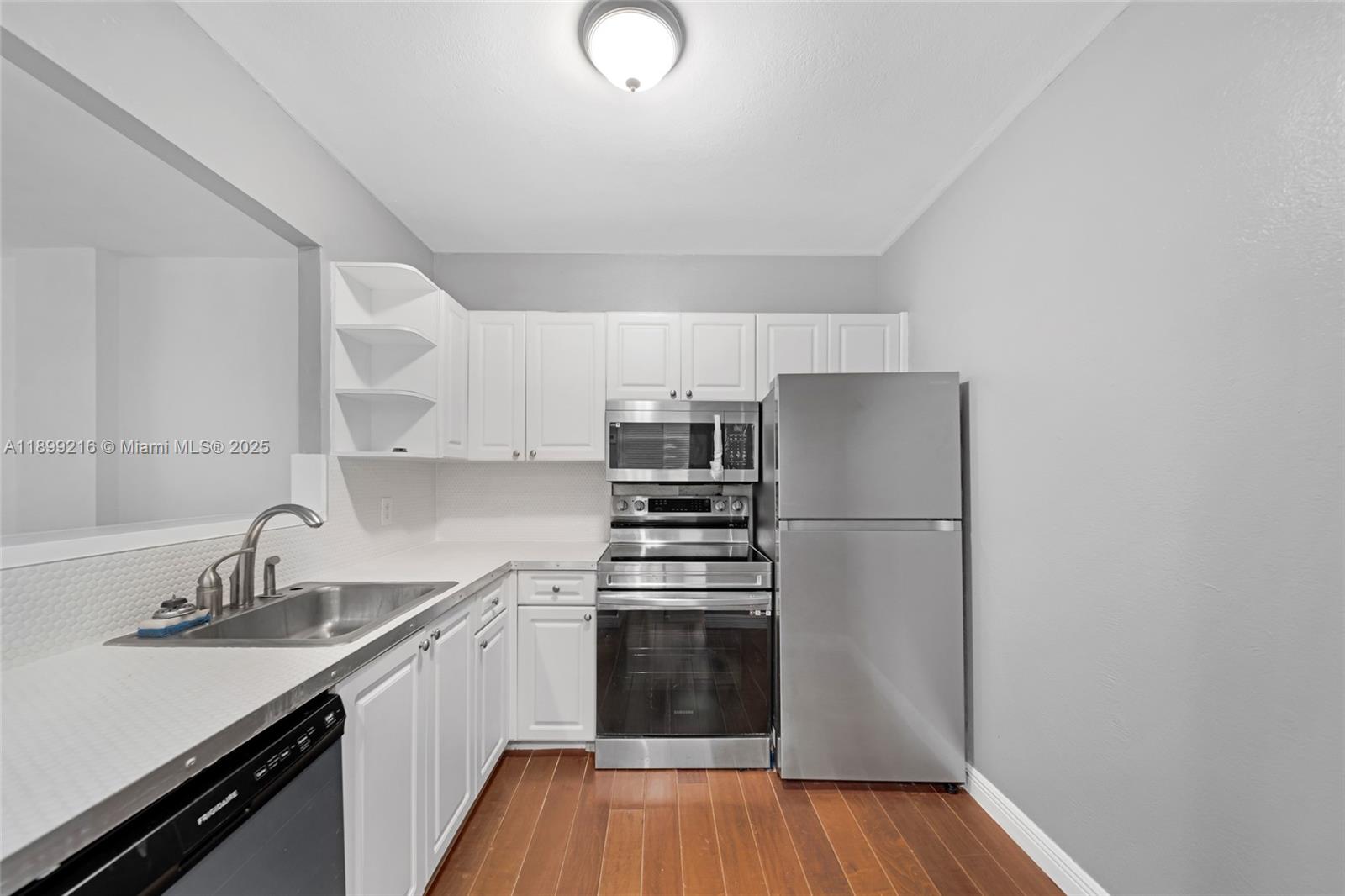 ISLAND PLACE AT NORTH BAY - Residential