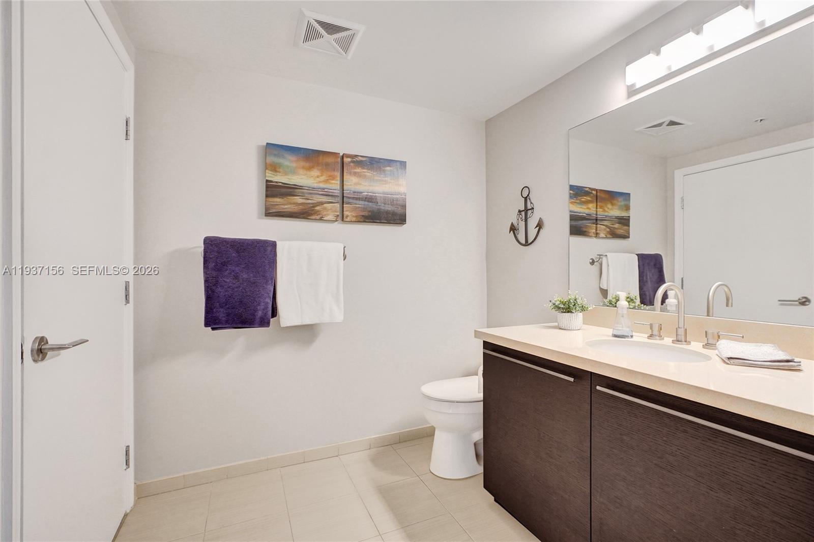 ELOQUENCE ON THE BAY COND - Residential