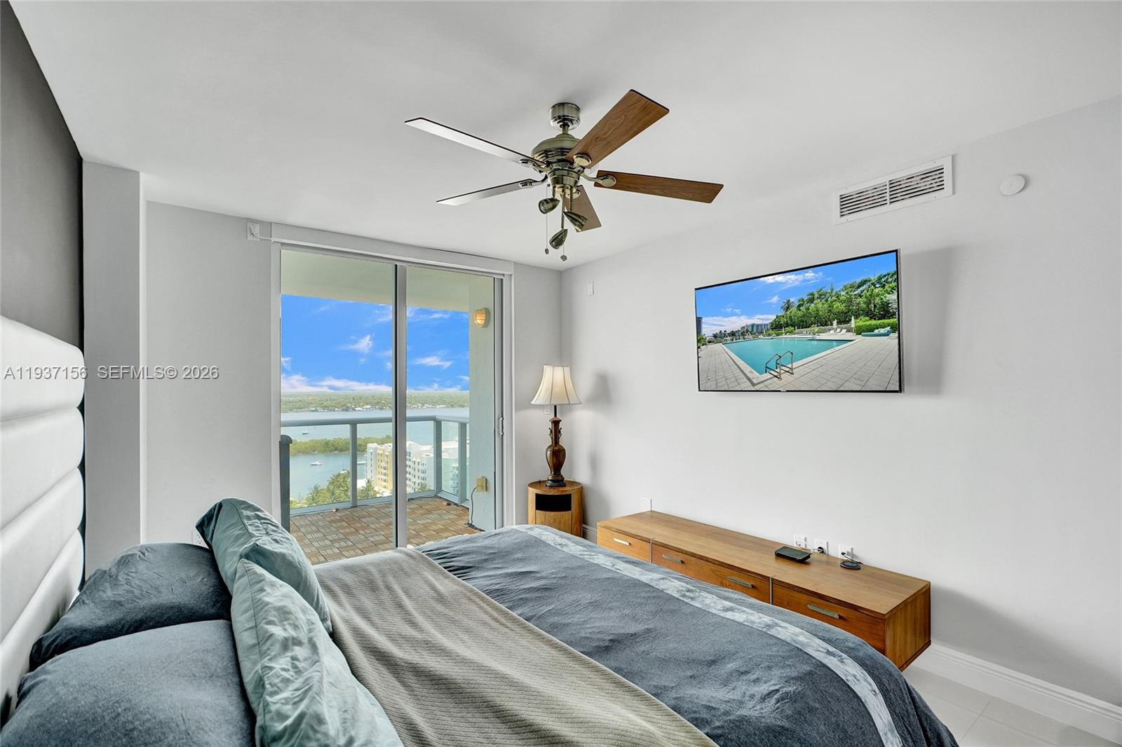 ELOQUENCE ON THE BAY COND - Residential
