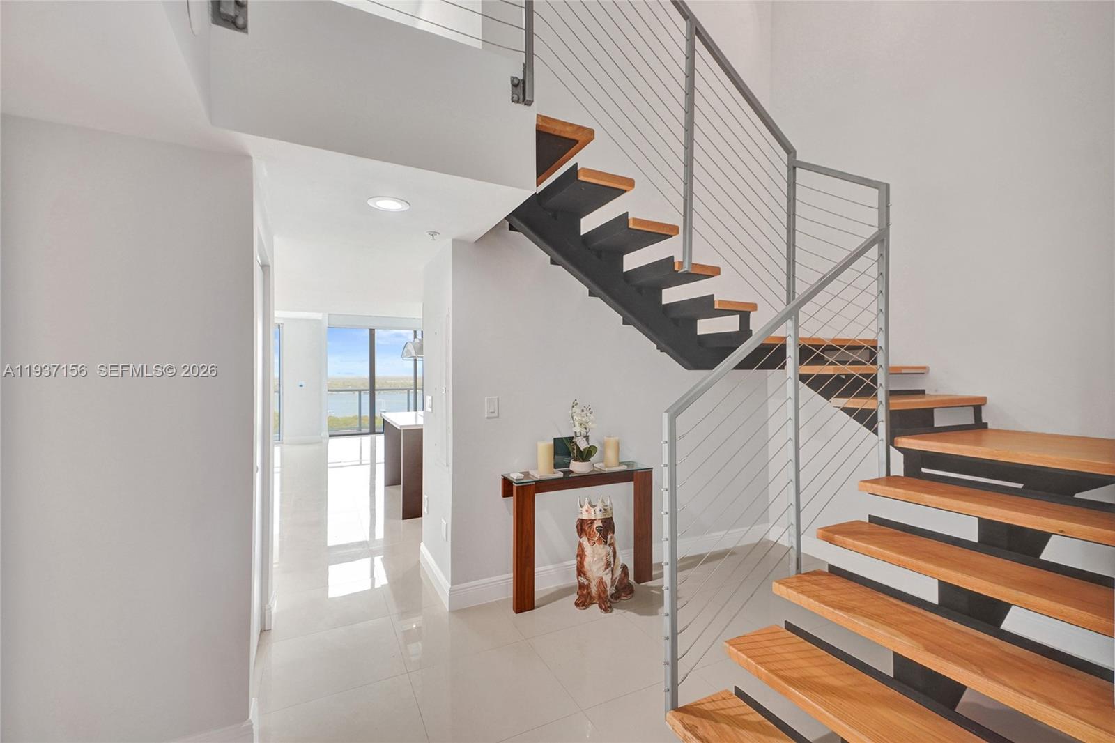 ELOQUENCE ON THE BAY COND - Residential