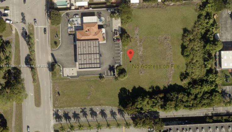 Excellent Opportunity! This vacant commercial lot offers approximately 2.5 acres of prime land located just off SW 147th Avenue. Positioned near major shopping centers and key traffic corridors, this property is ideal for development or investment. Don’t miss your chance to secure a valuable piece of real estate in a rapidly growing area. Act now—opportunities like this don’t last!