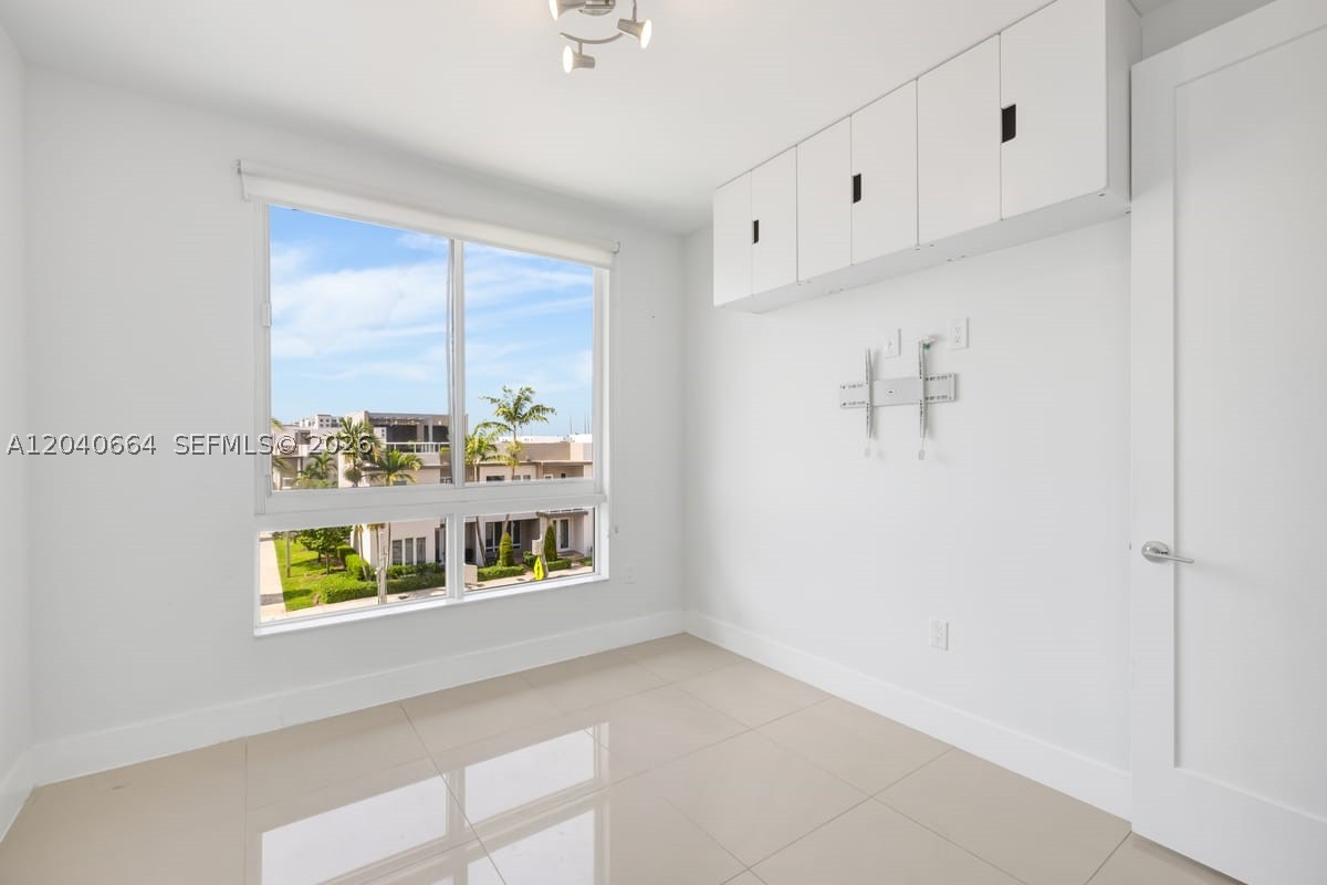 LANDMARK AT DORAL - Residential