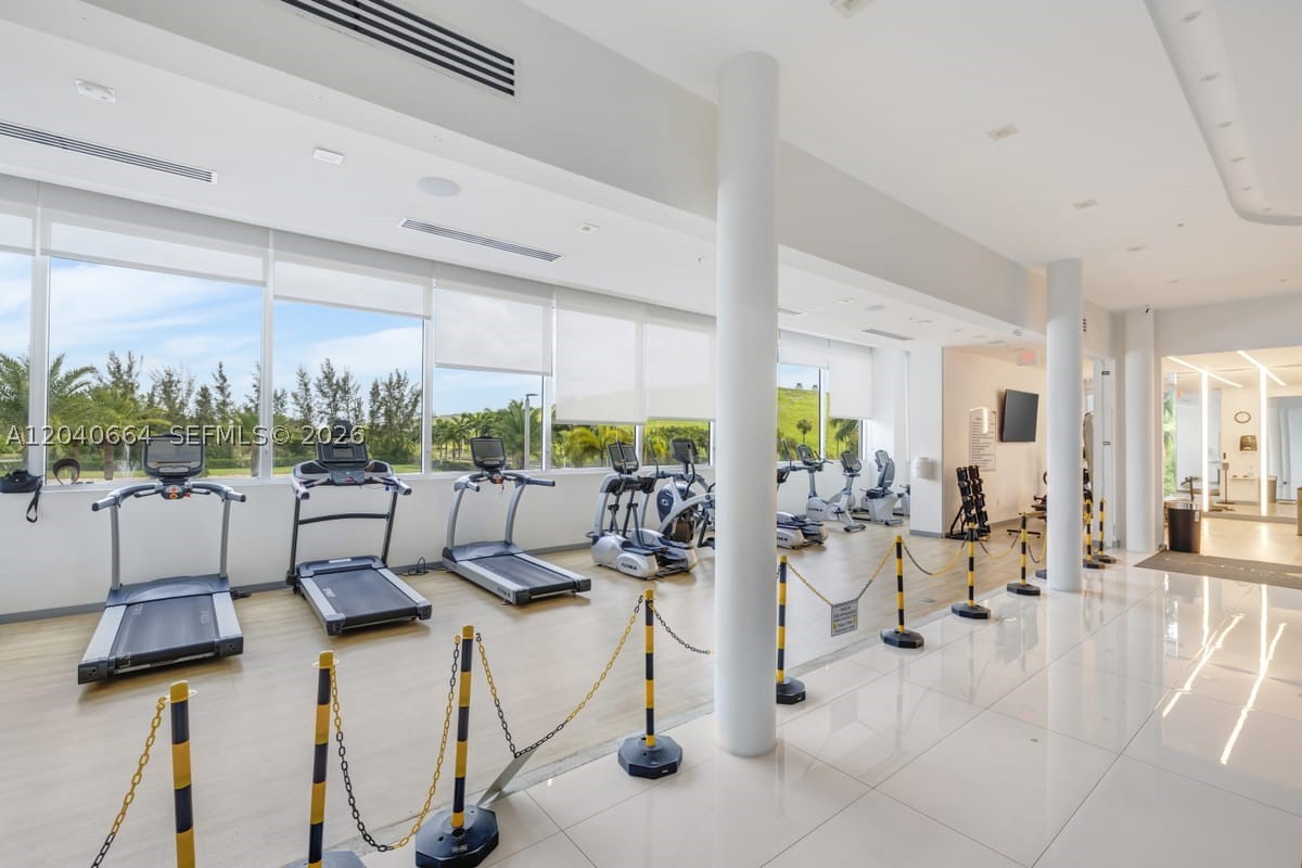 LANDMARK AT DORAL - Residential