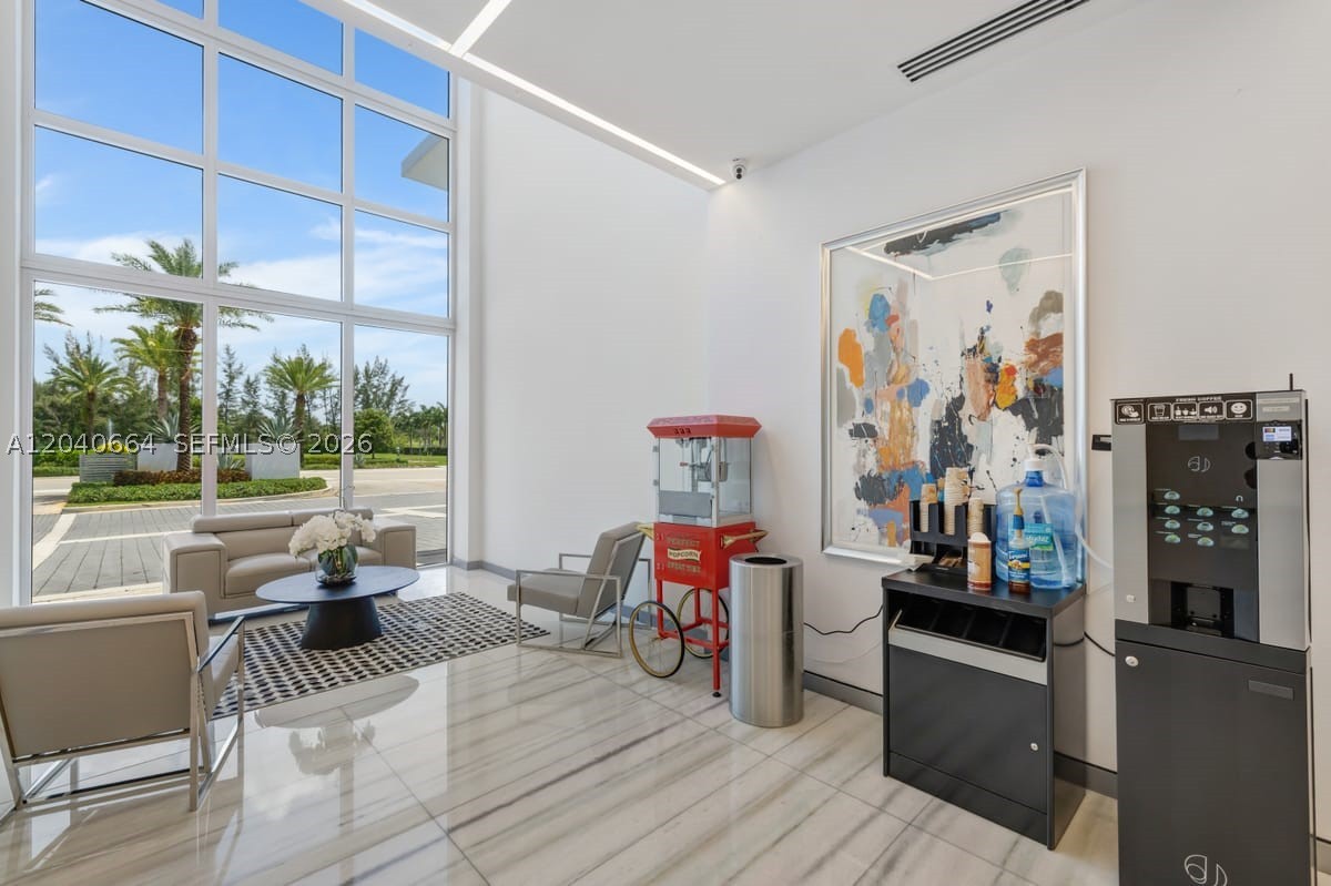 LANDMARK AT DORAL - Residential