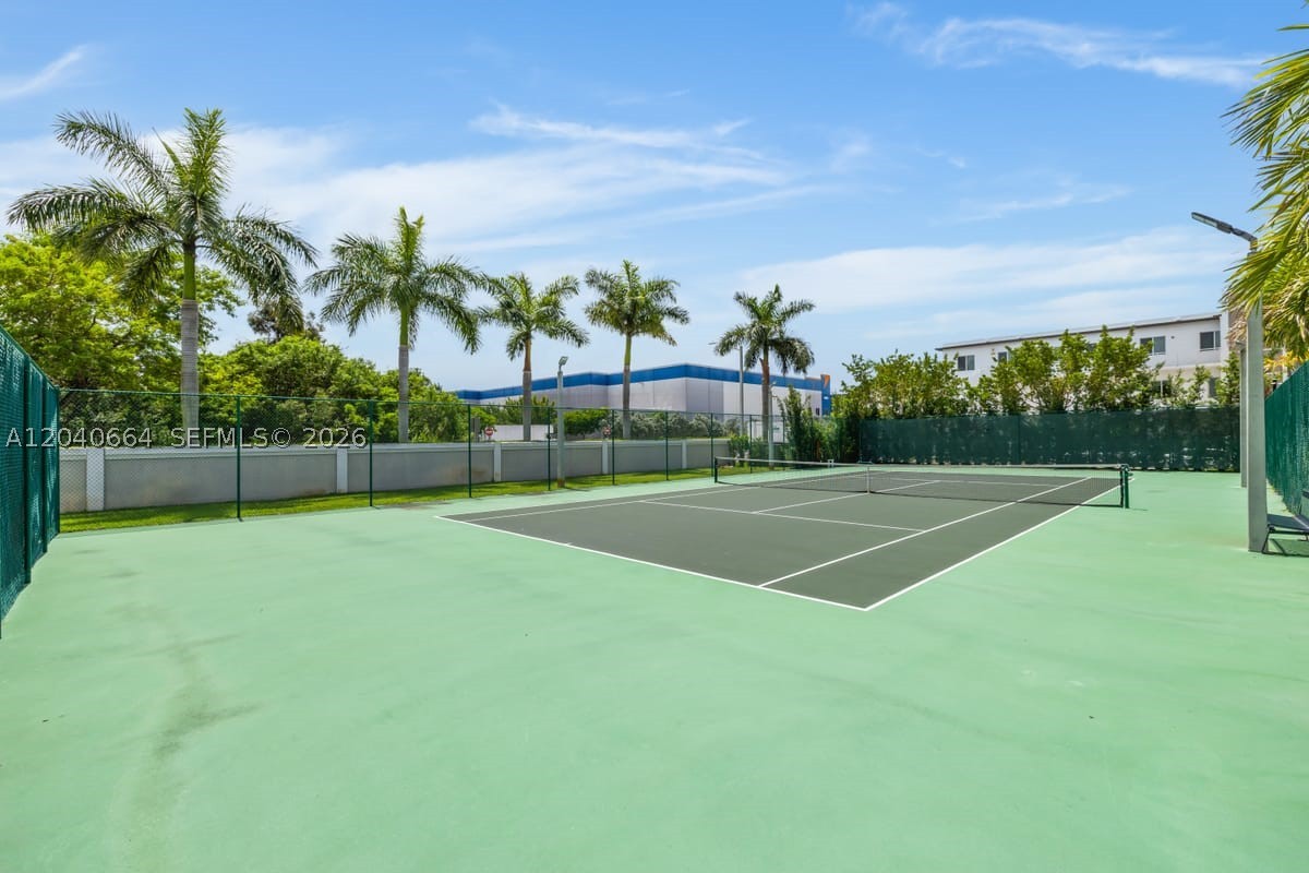 LANDMARK AT DORAL - Residential
