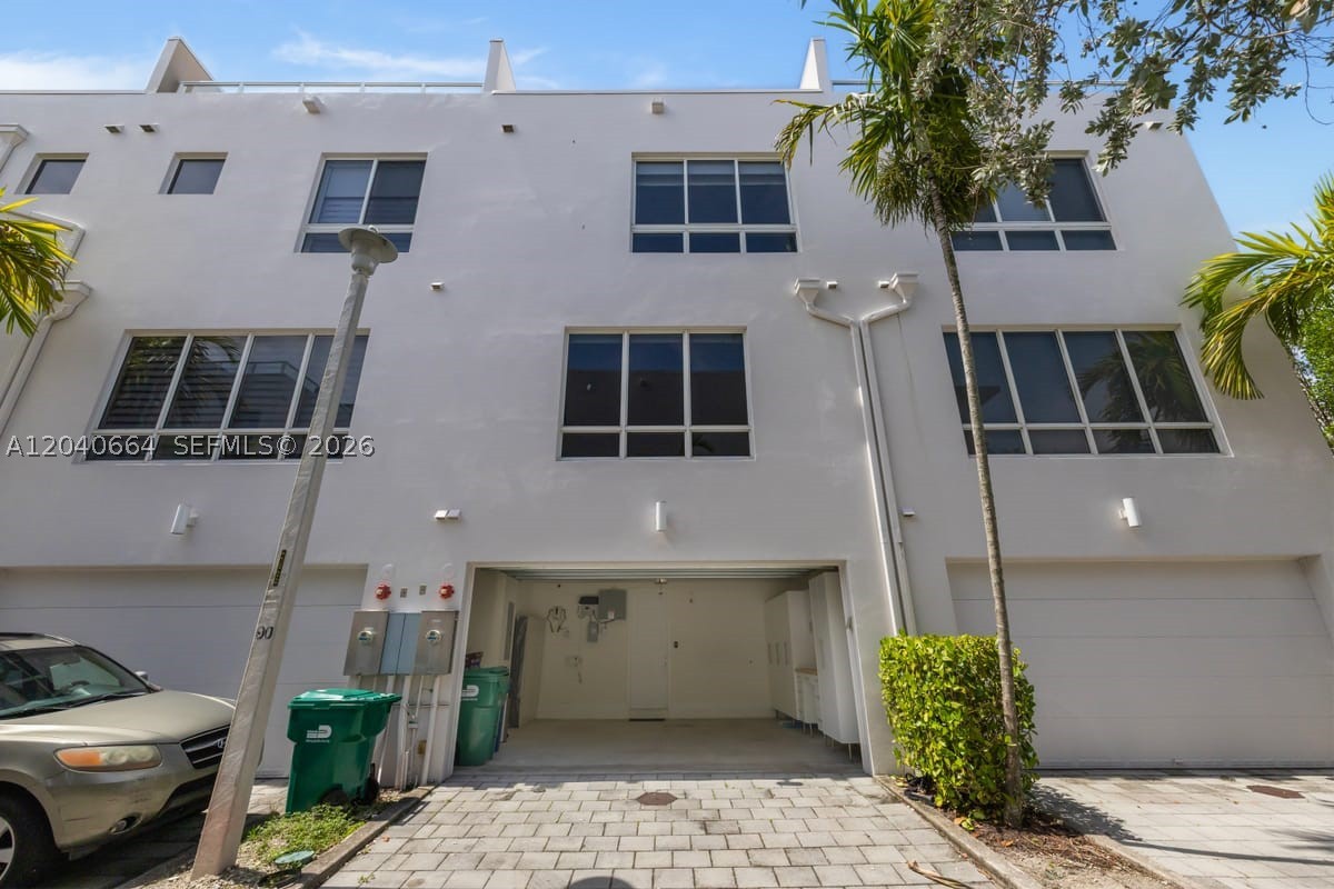 LANDMARK AT DORAL - Residential