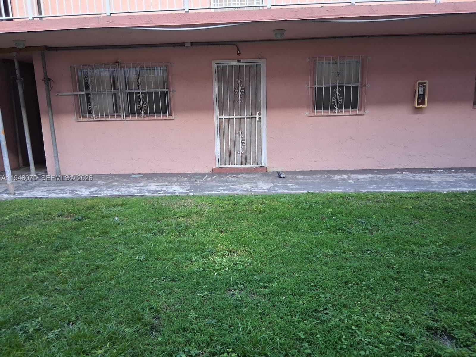 GREAT UNIT FOR SALE IN MIAMI , 2 BEDROOMS 2 BATHROOMS , UNIT RENTED AT $1500 GREAT TENANT.  SEND ALL OFFERS.