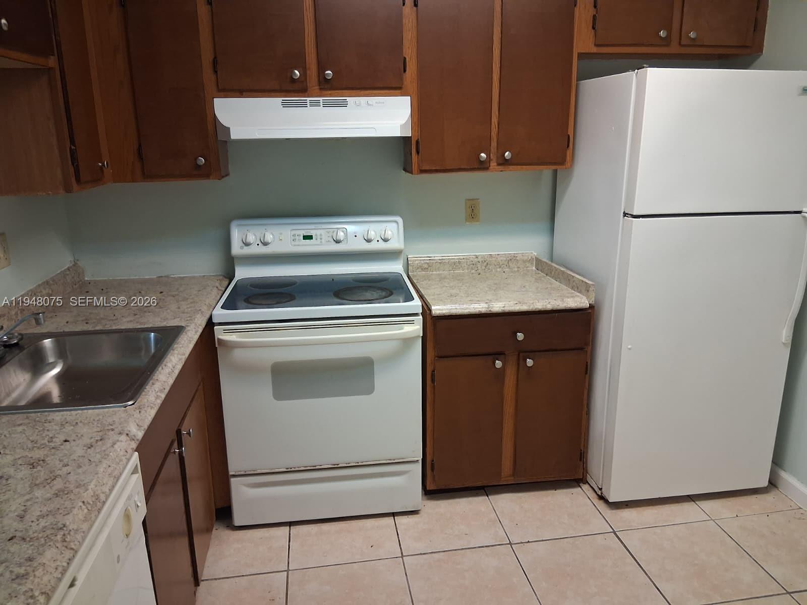 POINT SOUTH CONDO - Residential