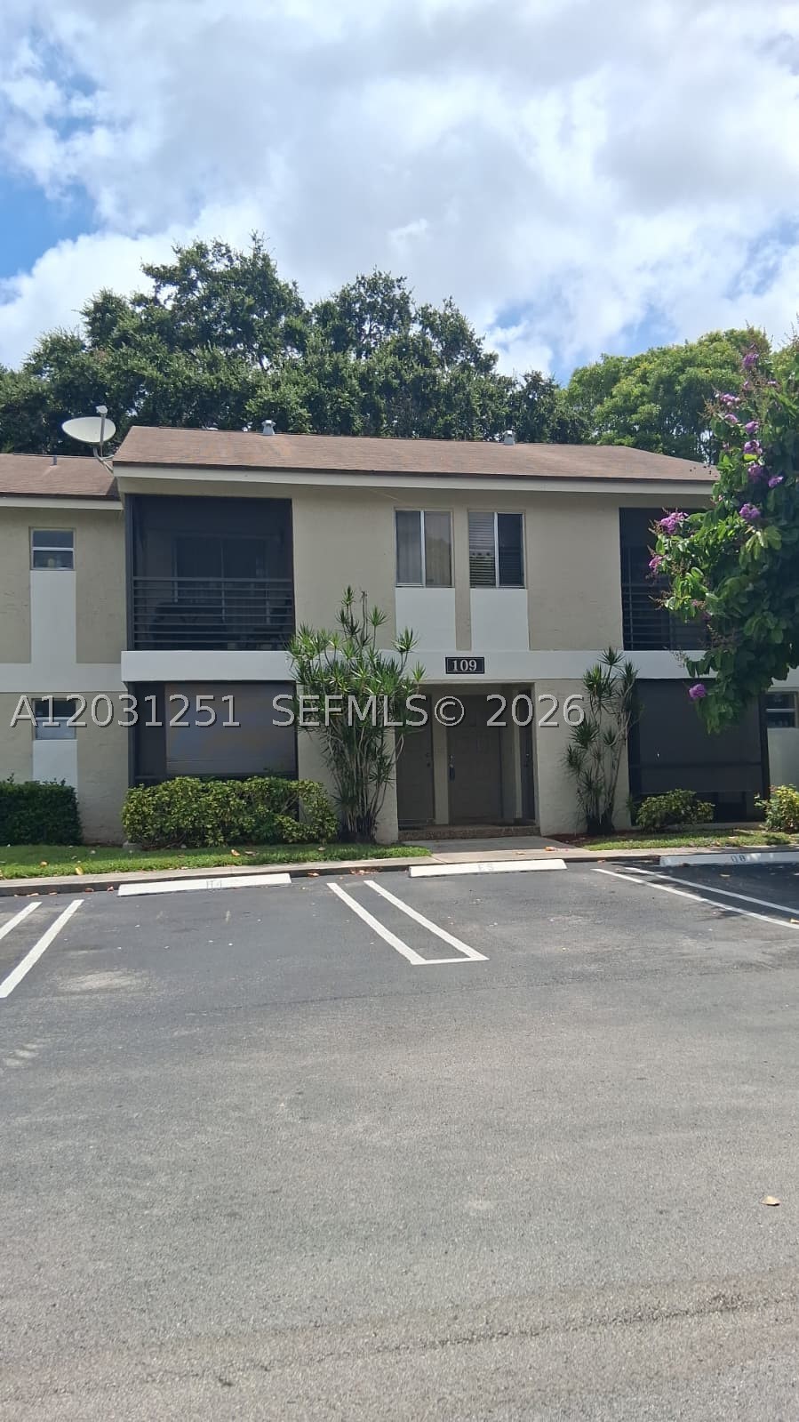 GARDENS NORTH THREE CONDO - Residential Lease