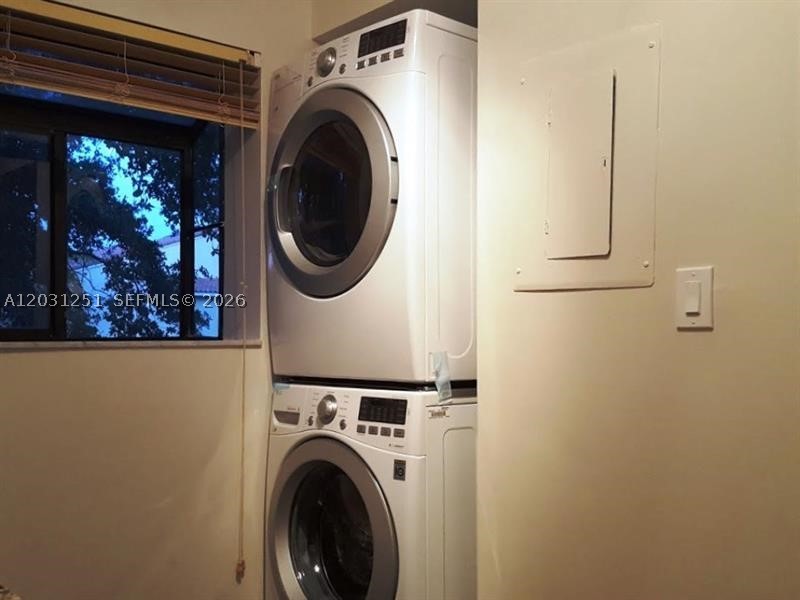 GARDENS NORTH THREE CONDO - Residential Lease