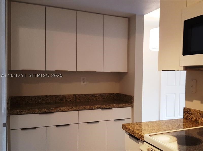 GARDENS NORTH THREE CONDO - Residential Lease