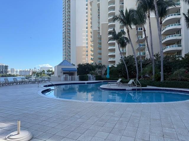 AVENTURA MARINA CONDO NUM - Residential