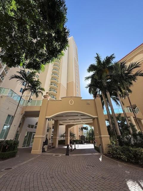 AVENTURA MARINA CONDO NUM - Residential