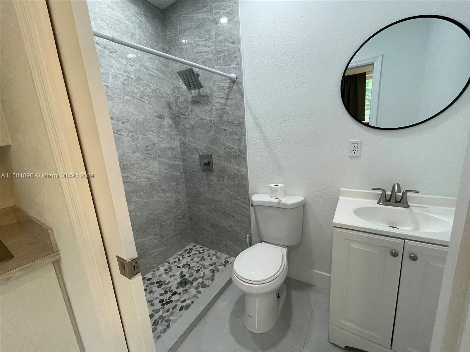 DARLINGTON MANOR - Residential Lease