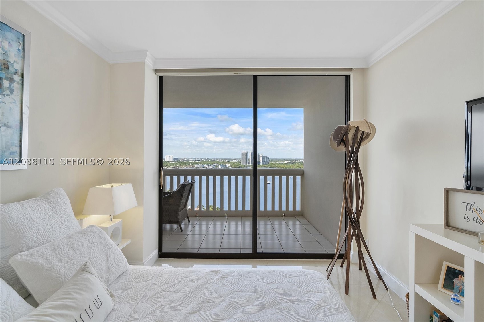 1000 ISL BLVD WILLIAMS IS - Residential