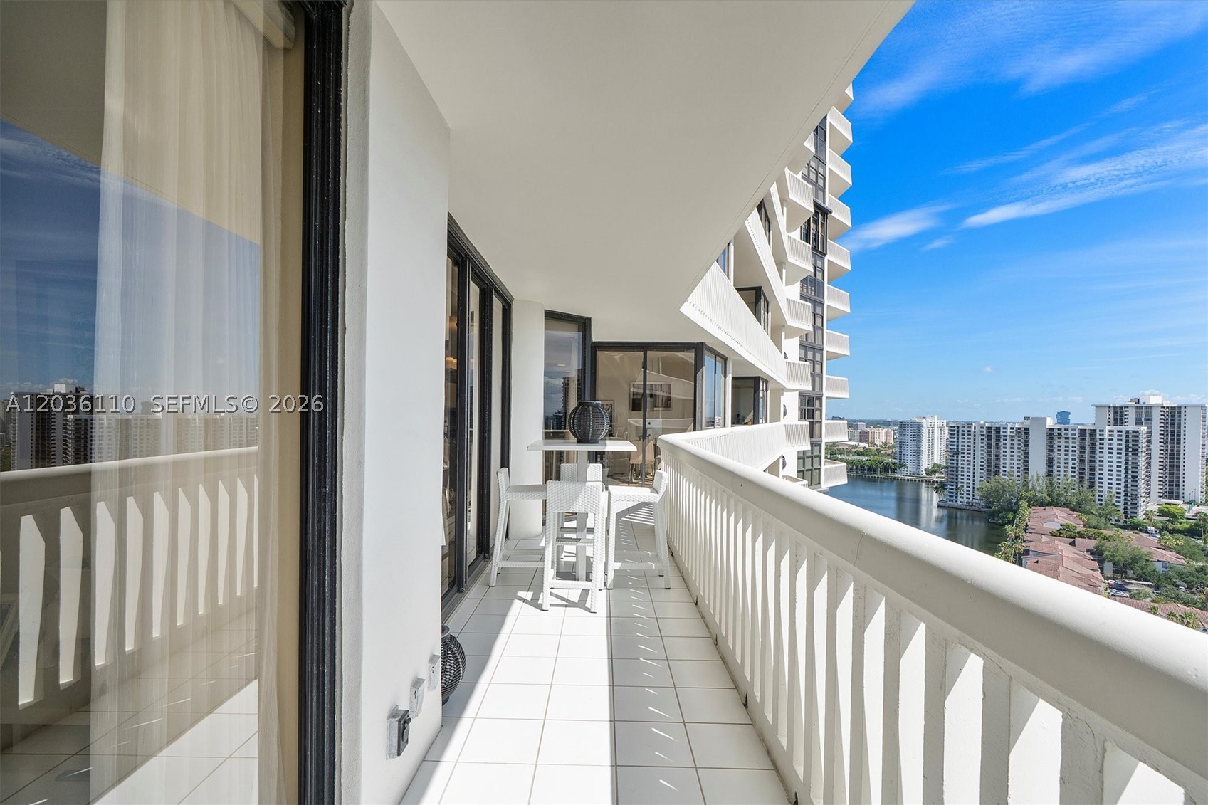 1000 ISL BLVD WILLIAMS IS - Residential